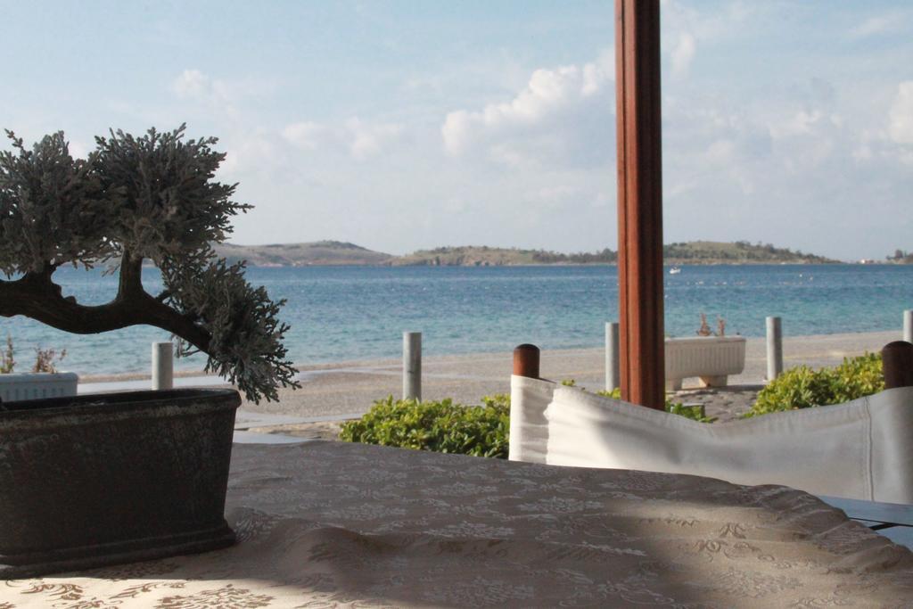 Foca Kumsal Hotel Bagian luar foto